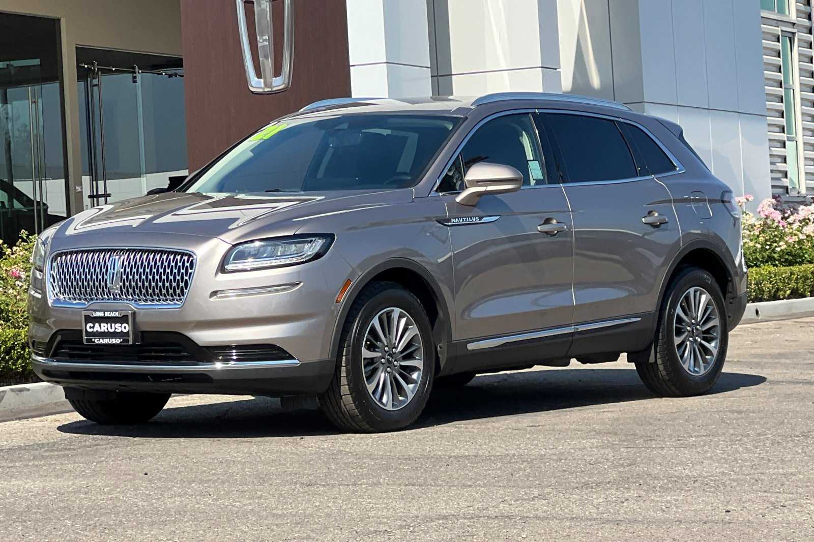 2021 Lincoln Nautilus Standard photo 7