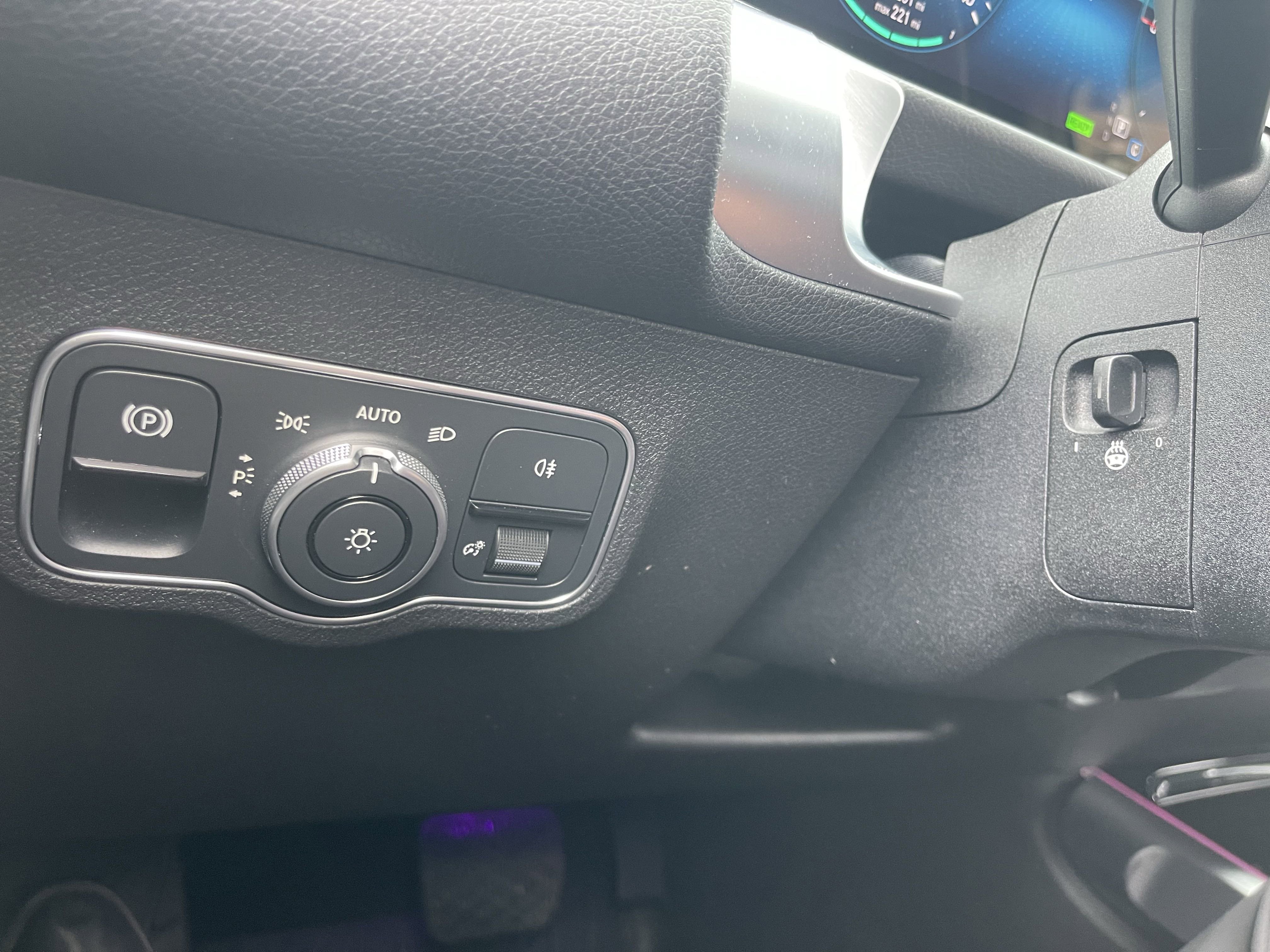 2023 Mercedes Benz EQB 300 4MATIC photo 10