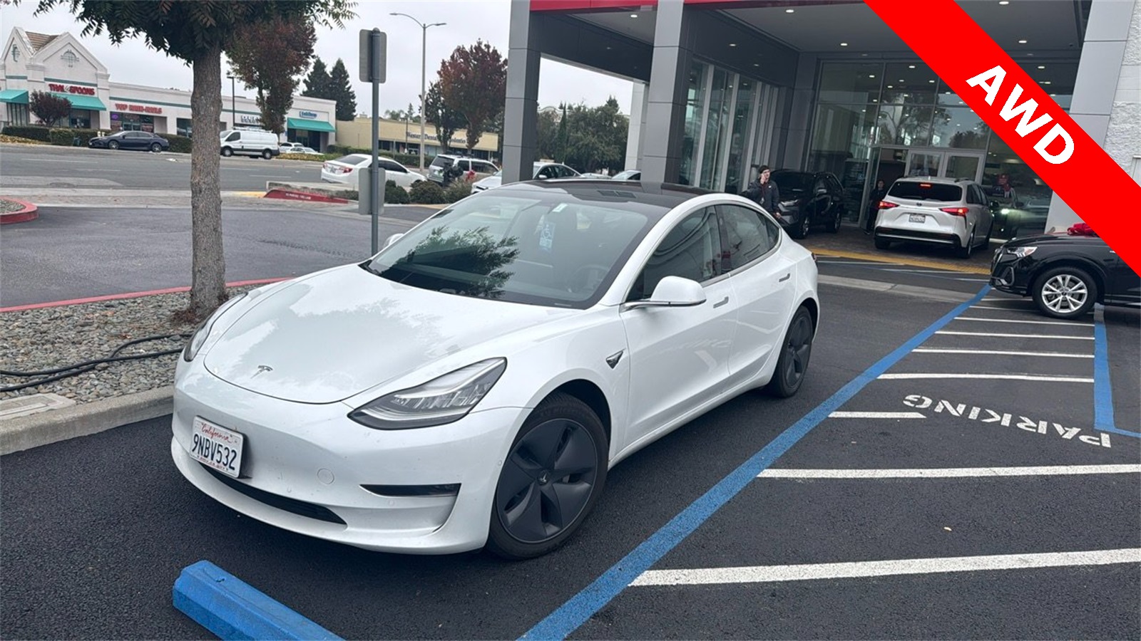 2019 Tesla Model 3 Long Range's photo