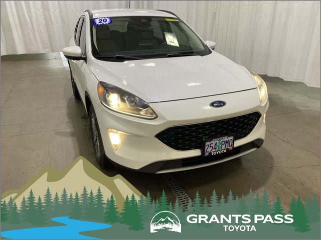 2020 Ford Escape SEL's photo