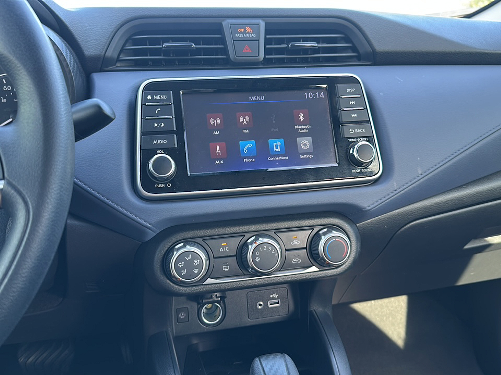2024 Nissan Versa 1.6 SV photo 13