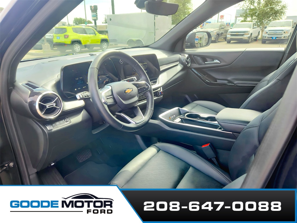 2025 Chevrolet Equinox LT photo 8