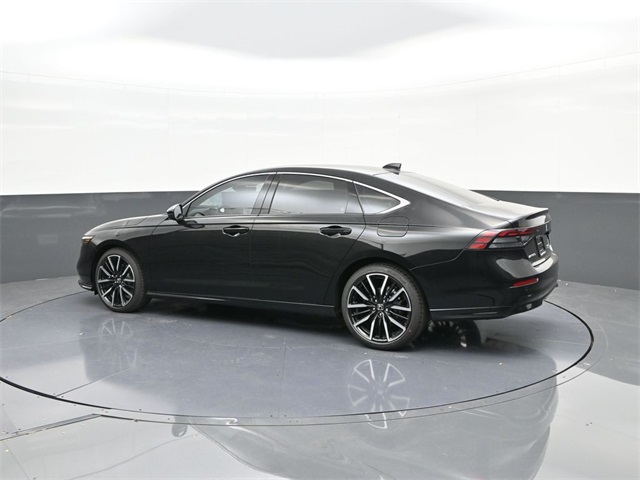 2025 Honda Accord Hybrid Touring photo 4