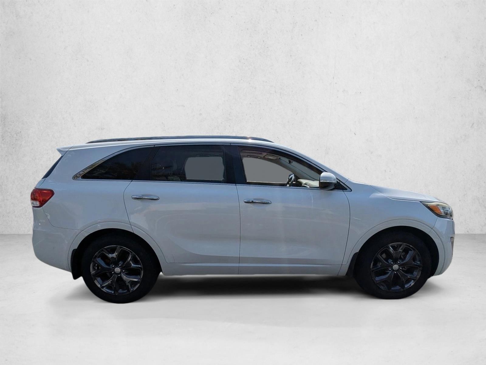 2016 Kia Sorento SX Limited photo 4