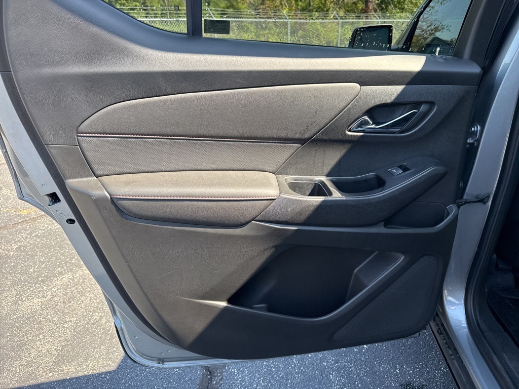 2023 Chevrolet Traverse RS photo 14
