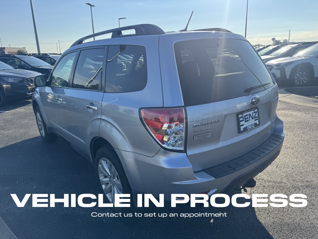 2012 Subaru Forester 2.5X Premium photo 3