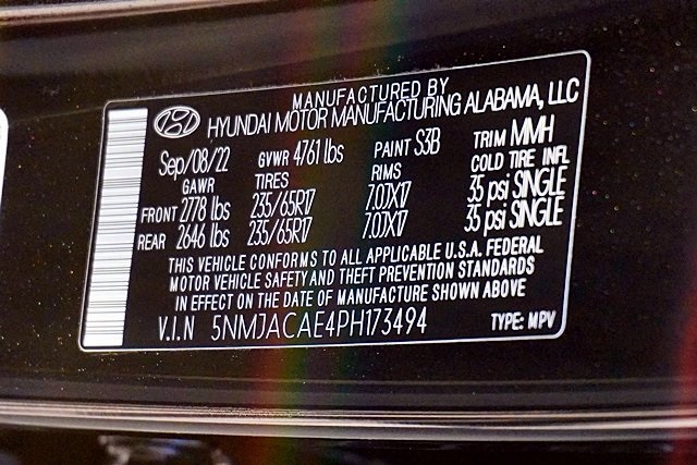 Used 2023 Black Hyundai SE image 29