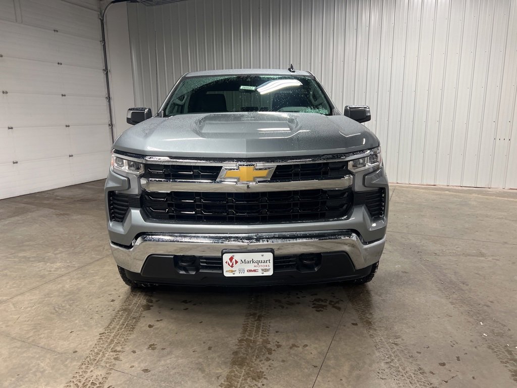 2026 Chevrolet Silverado 1500 LT photo 2