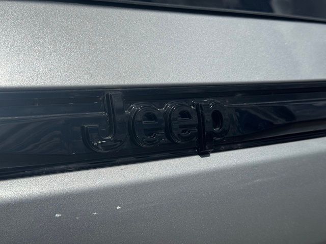 2025 Jeep Grand Cherokee Altitude X photo 11