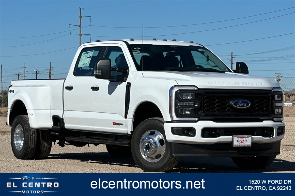 2026 Ford F-350 Super Duty XL's photo