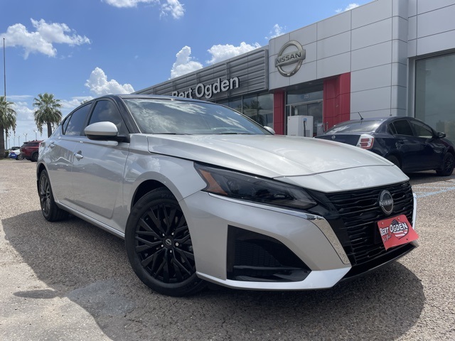 2025 Nissan Altima SV's photo