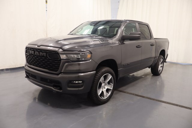 2025 Ram 1500 Tradesman photo 4