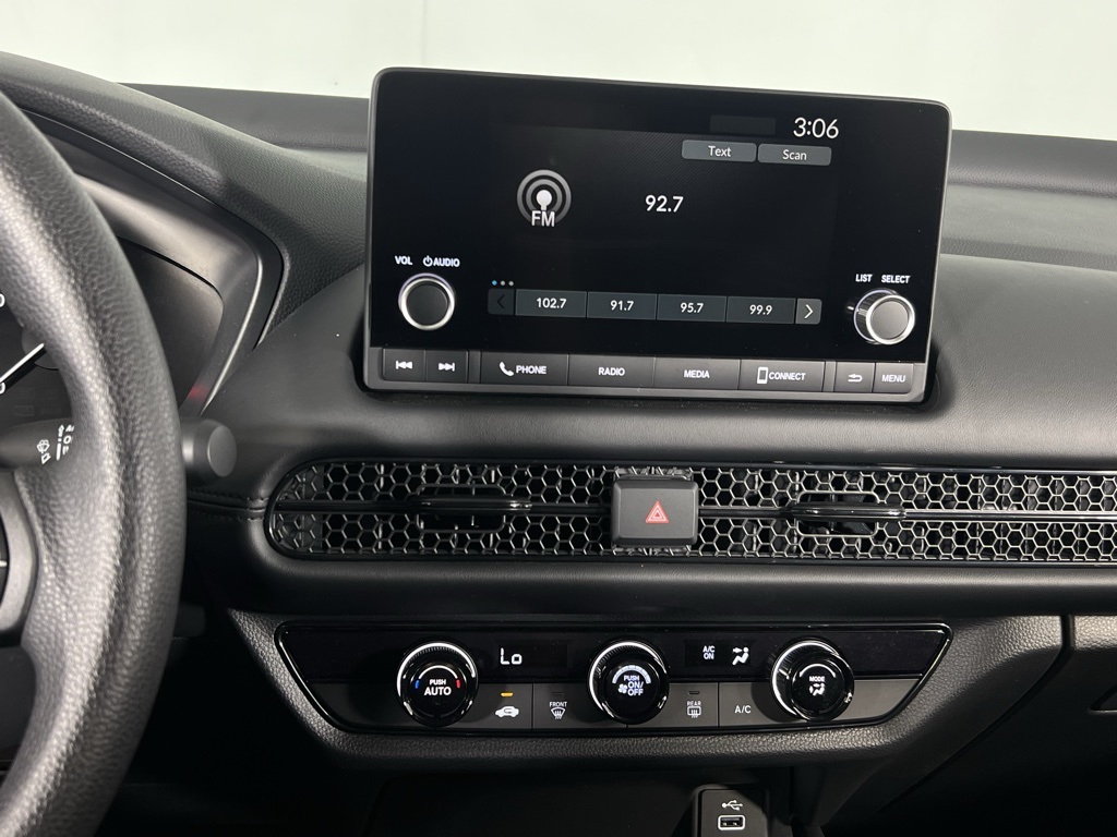 2025 Honda HR-V LX photo 15