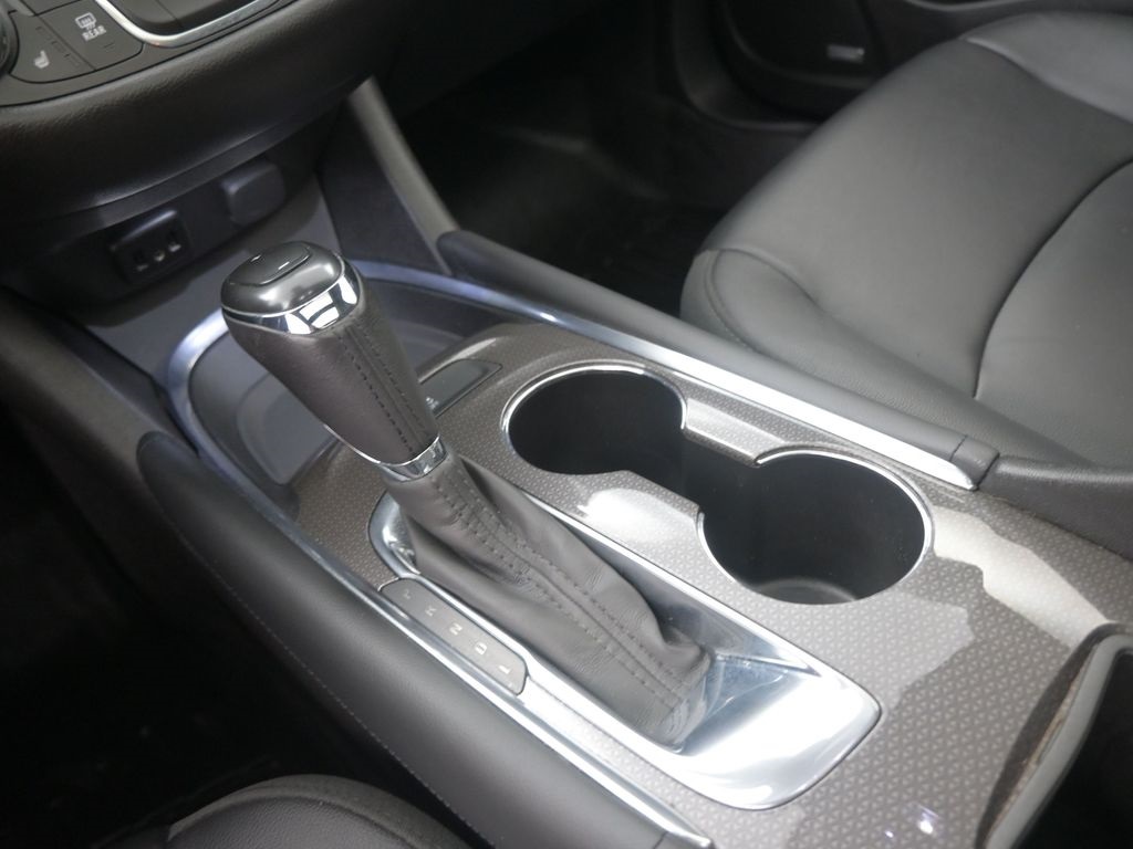 2018 Chevrolet Malibu 1LT photo 5