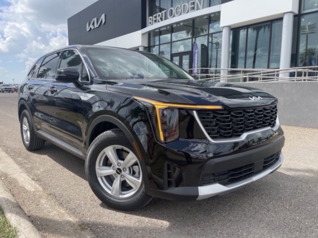 2026 Kia Sorento LX's photo