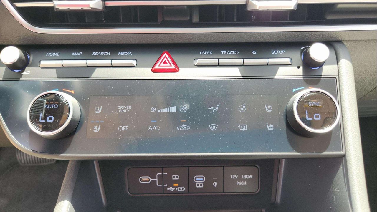 2025 Hyundai Sonata Hybrid Limited photo 14