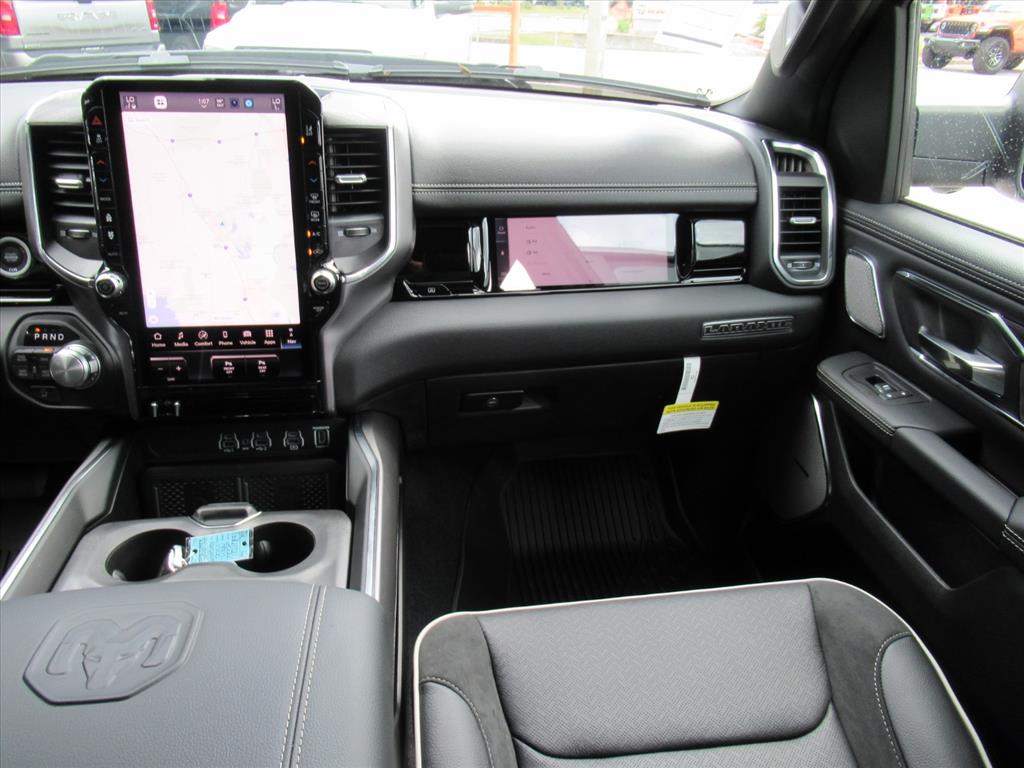 2026 Ram 1500 Laramie photo 13