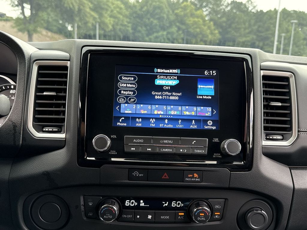 2024 Nissan Frontier SL photo 15