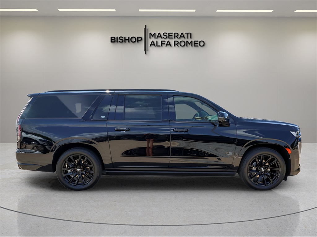 2023 Cadillac Escalade ESV Sport Platinum photo 2