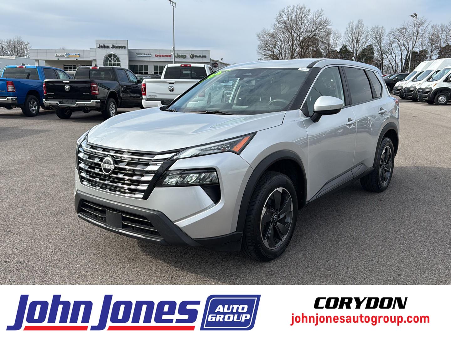 2024 Nissan Rogue SV's photo