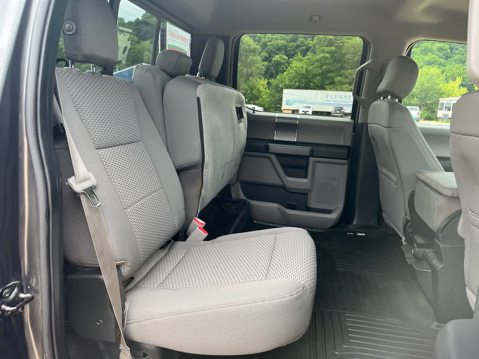 2017 Ford F-150 XLT photo 12