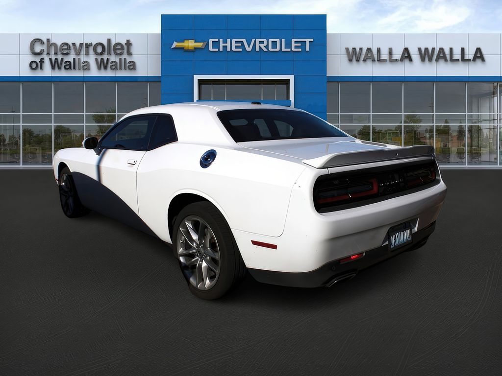 2022 Dodge Challenger GT photo 3