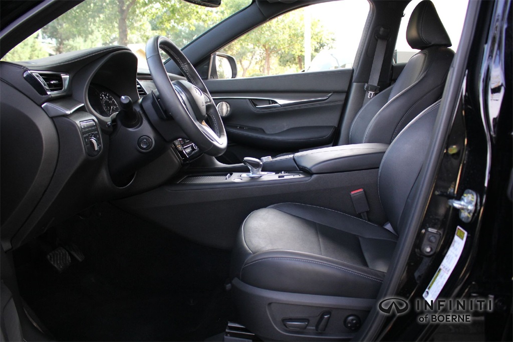 2023 Infiniti QX55 Essential photo 7