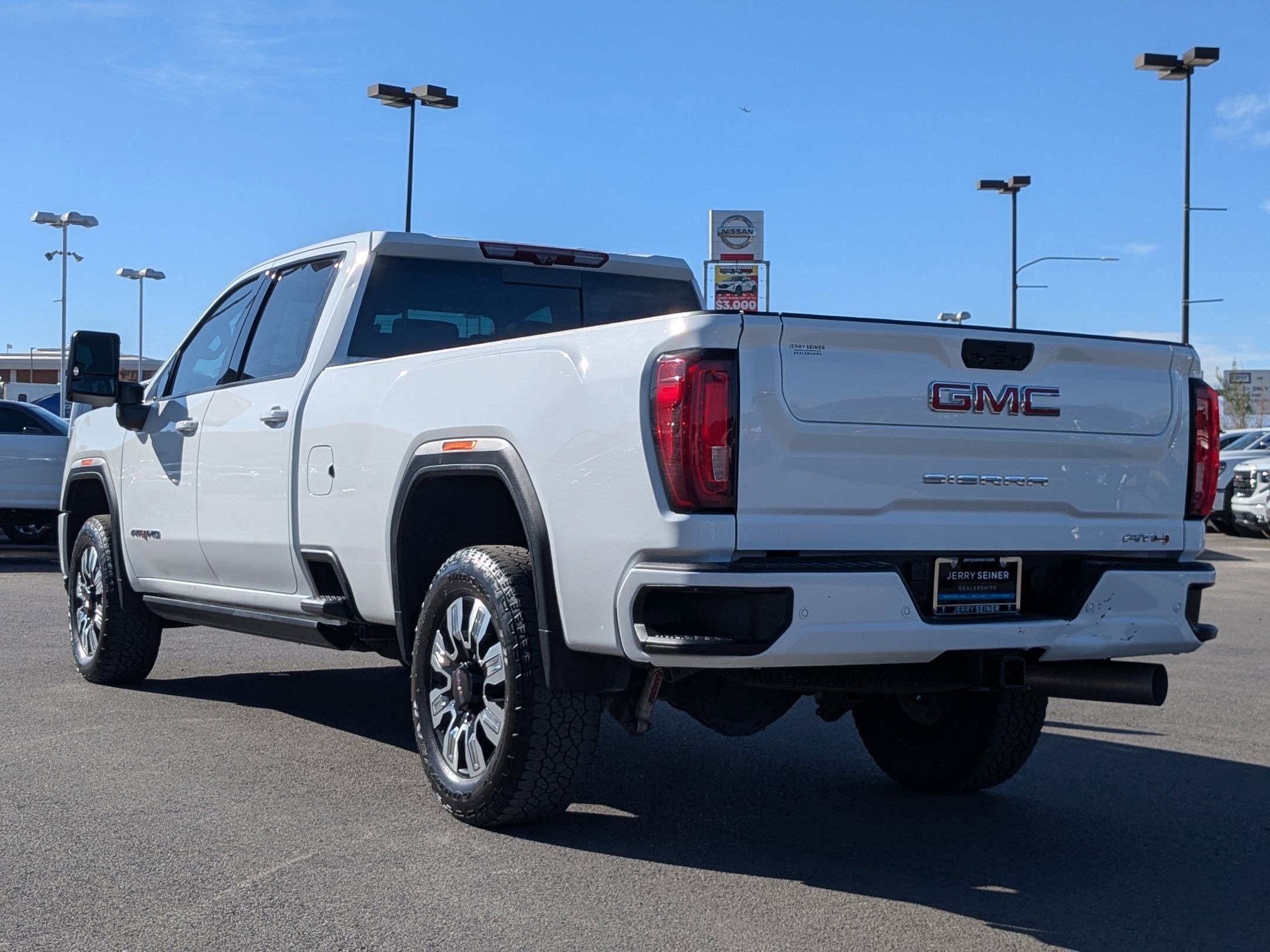 2023 Gmc Sierra 3500 HD AT4 photo 2