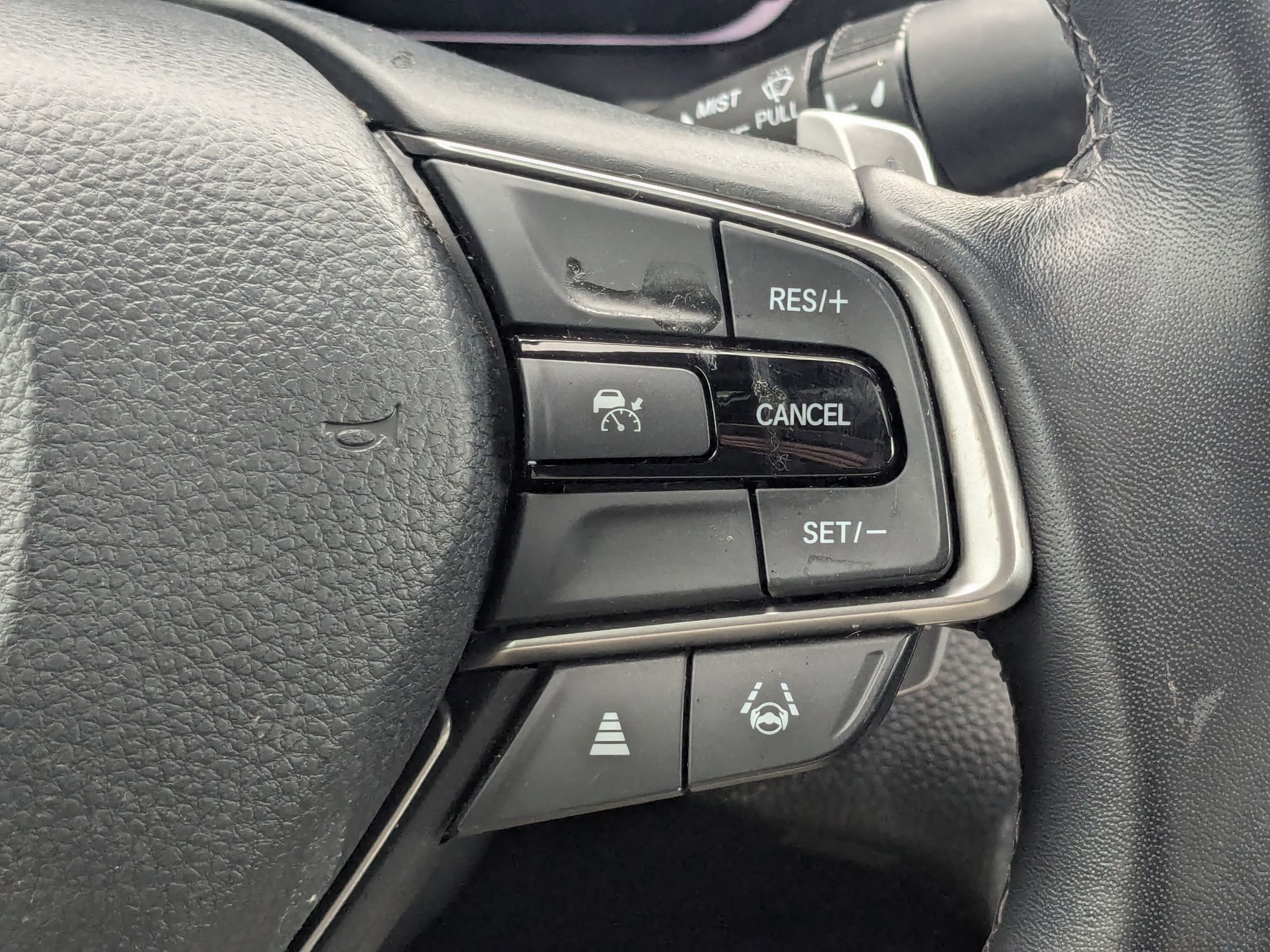 2022 Honda Accord Sport 2.0T photo 18
