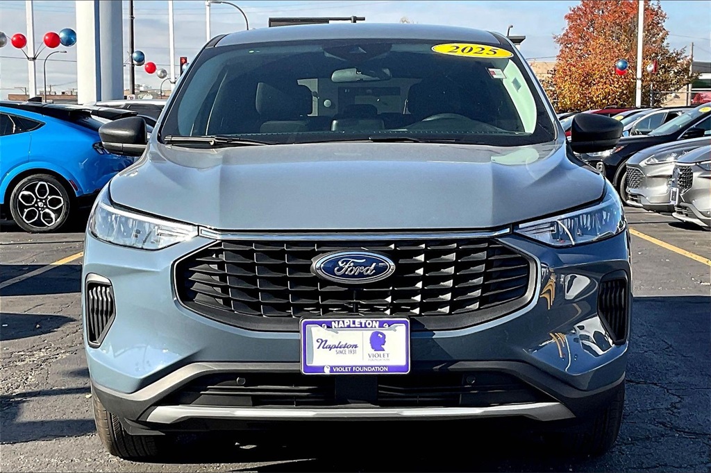 2025 Ford Escape Active photo 2