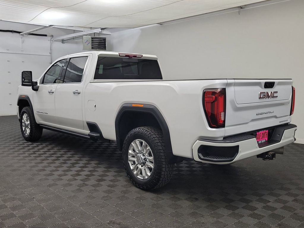 2022 Gmc Sierra 3500 Denali photo 3