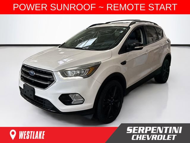 2017 Ford Escape Titanium's photo