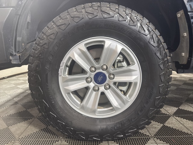 2019 Ford F-150 XLT photo 10