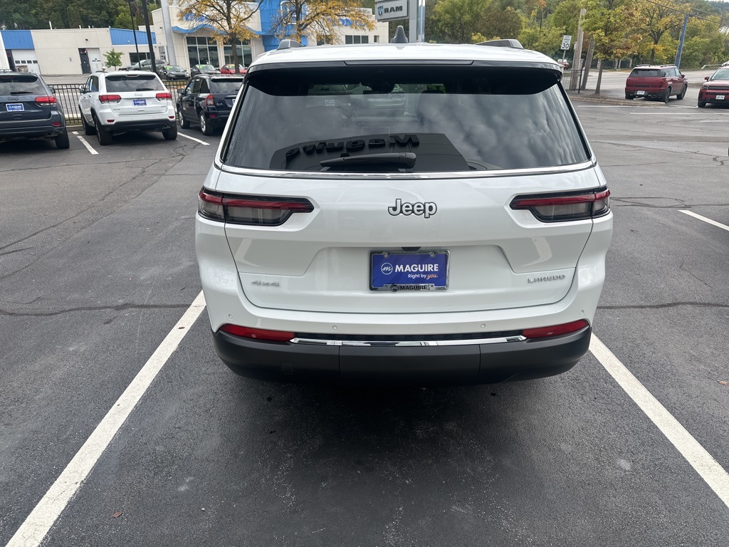 2025 Jeep Grand Cherokee Laredo X photo 4