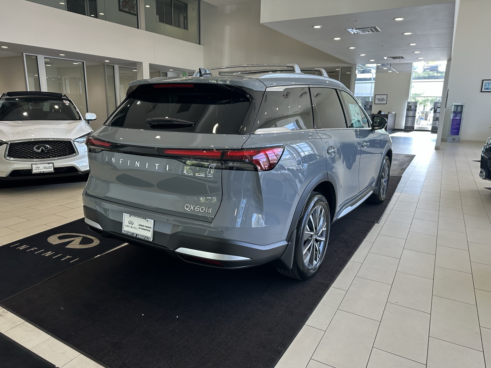 2026 Infiniti QX60 Luxe photo 7