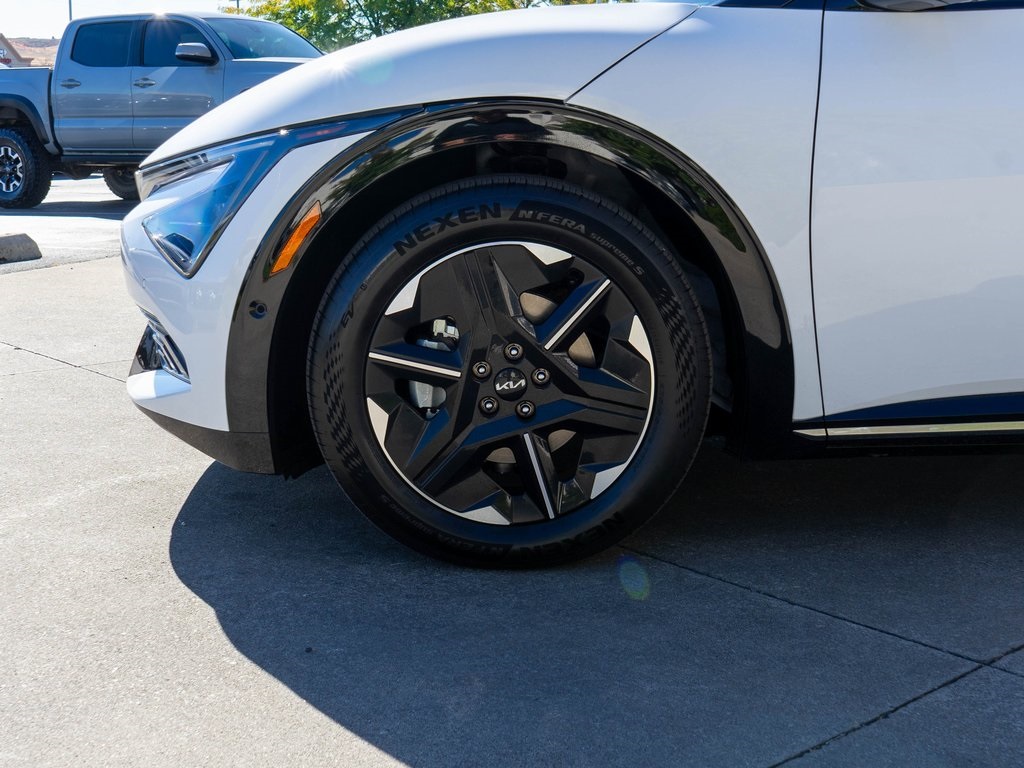 2025 Kia EV6 Wind photo 27