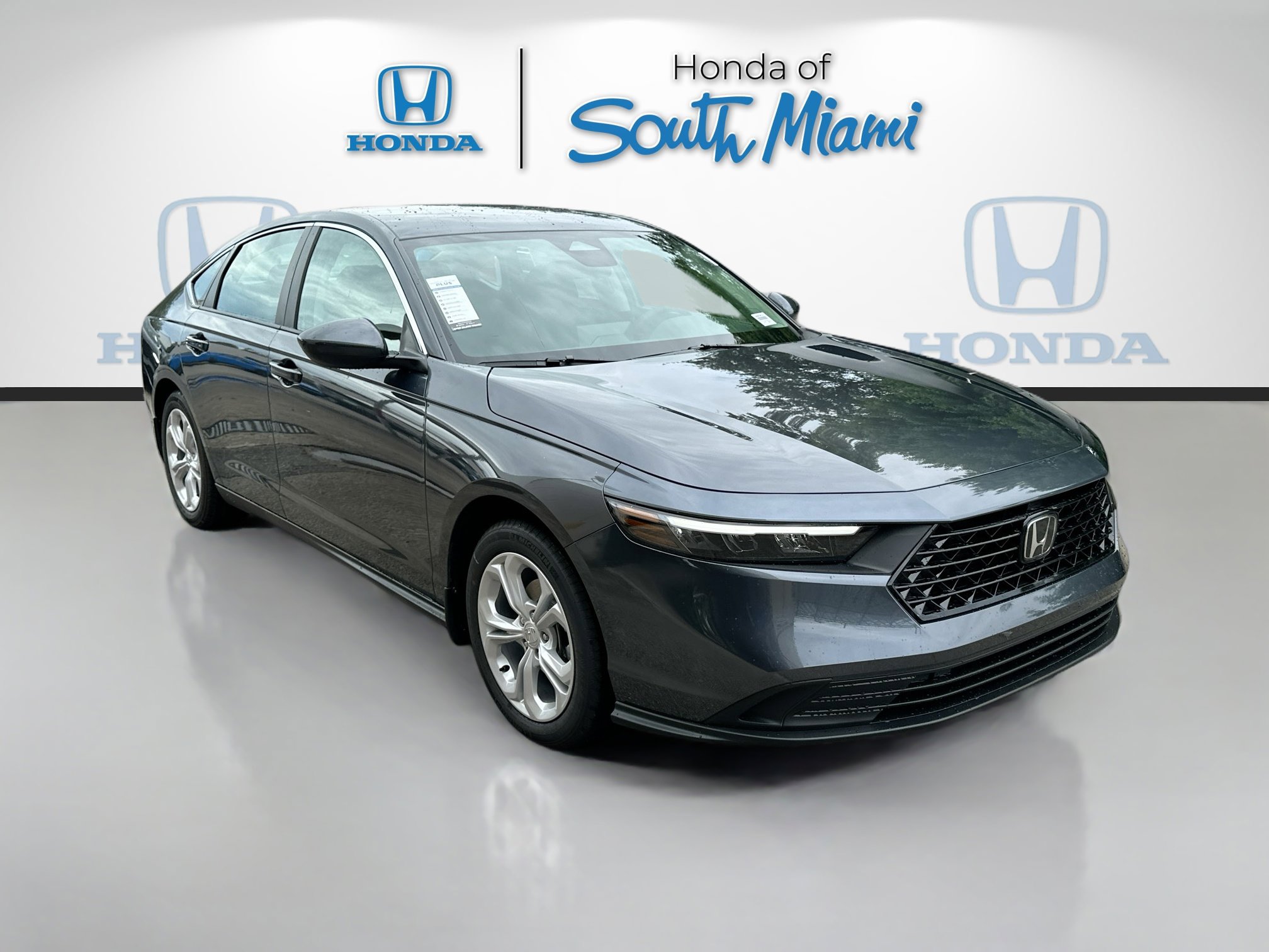 2025 Honda Accord LX's photo