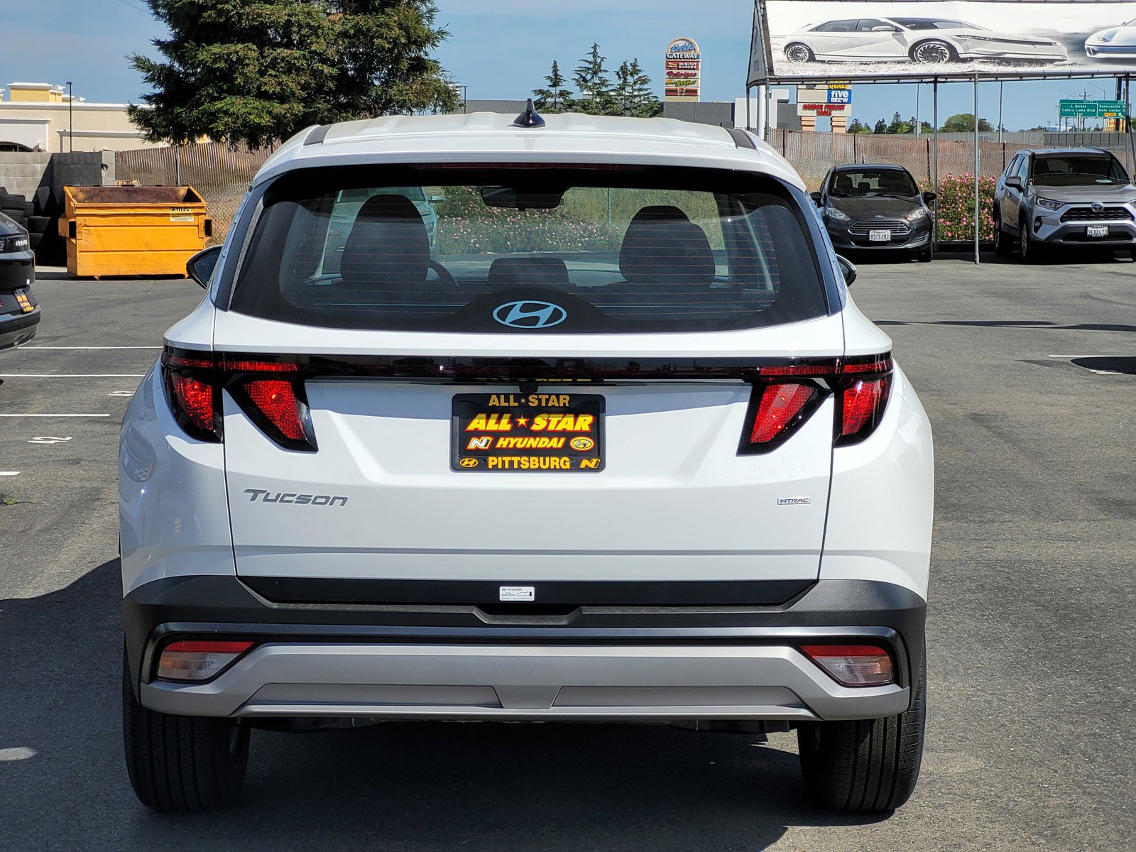 2025 Hyundai Tucson SE photo 4