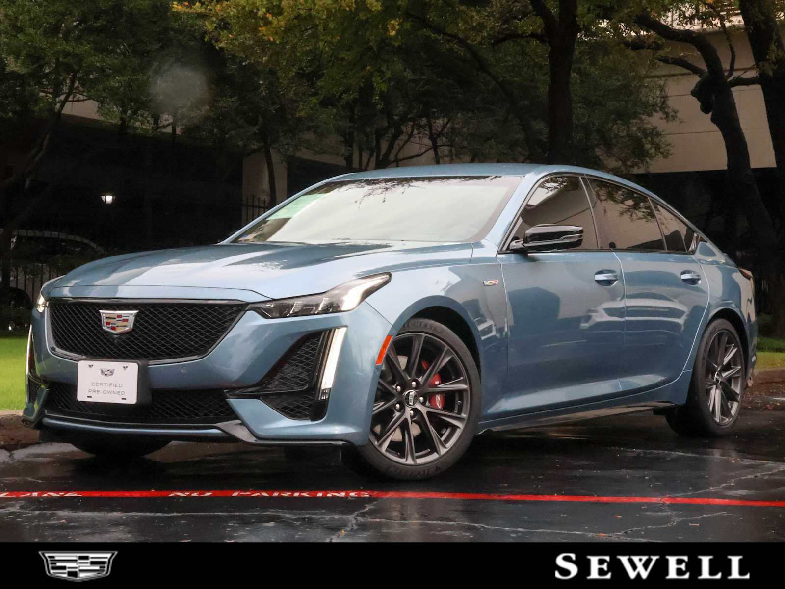 2024 Cadillac CT5 V-Series's photo