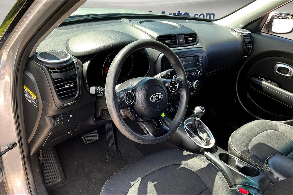 2016 Kia Soul Plus photo 13