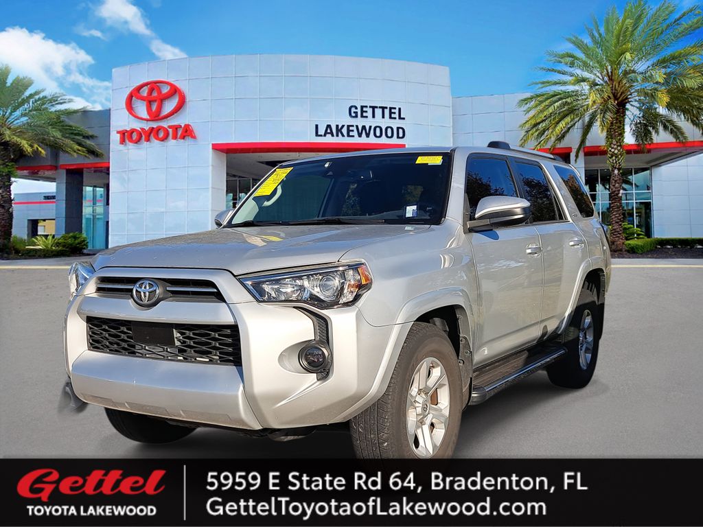 2020 Toyota 4Runner SR5's photo