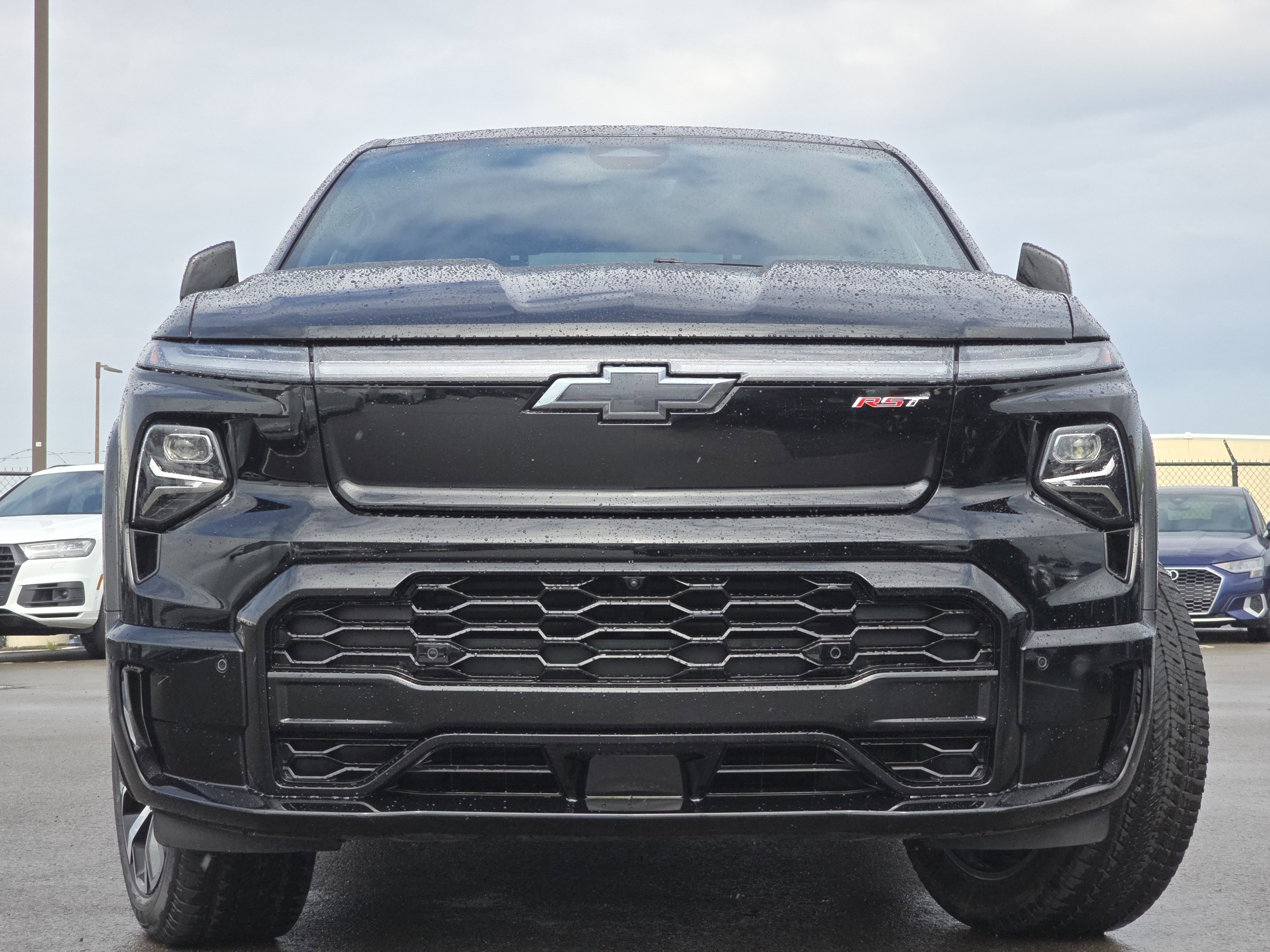 Used 2024 Chevrolet Silverado EV RST with VIN 1GC40ZEL5RU300101 for sale in Columbus, OH