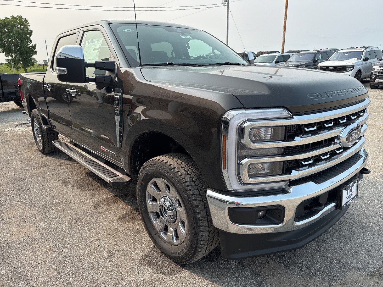 2025 Ford F-350 Lariat photo 3