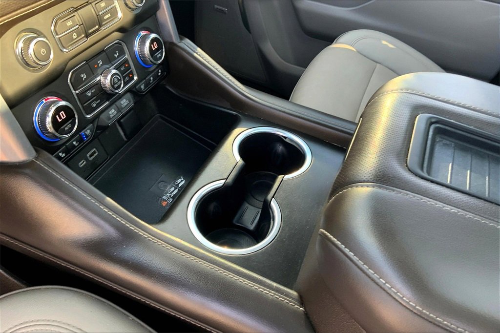 2022 Gmc Yukon SLT photo 16