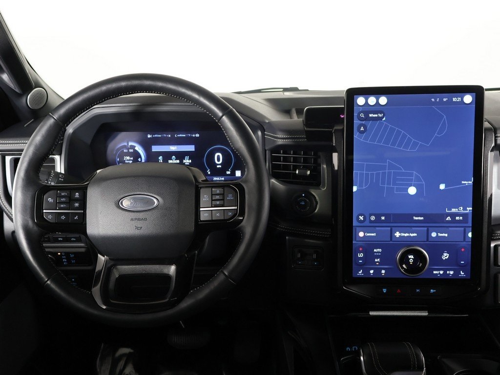 2023 Ford F-150 Lightning Platinum photo 24
