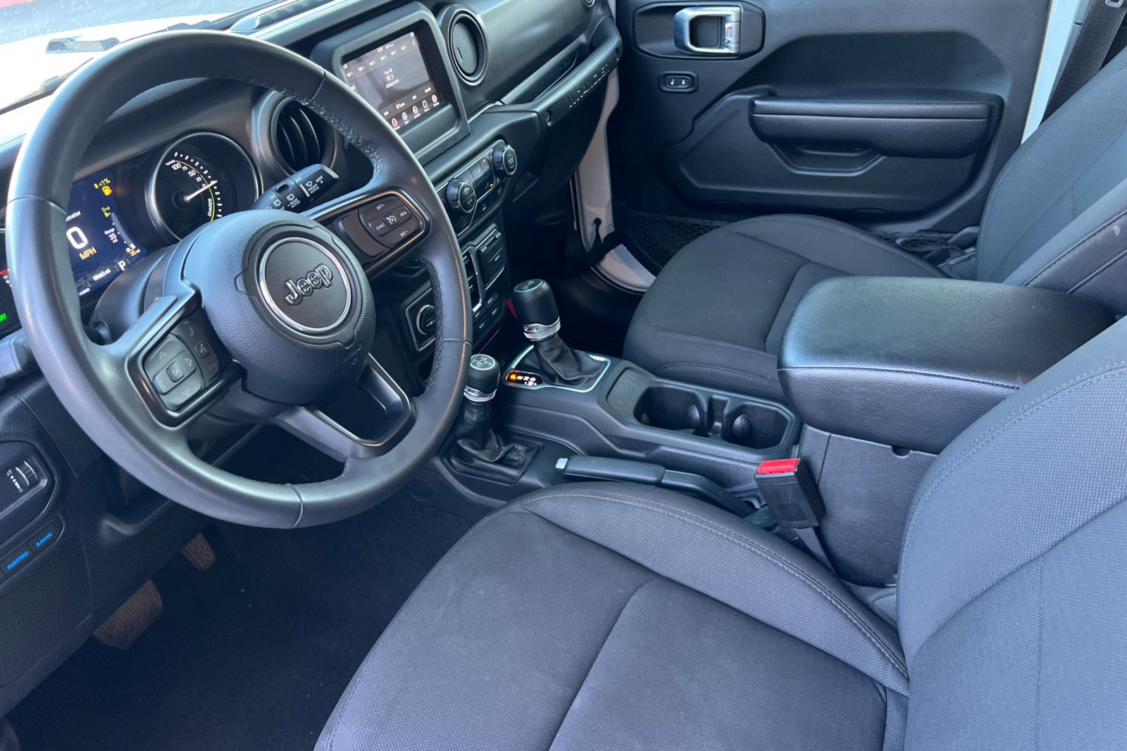 2023 Jeep Wrangler 4xe photo 9