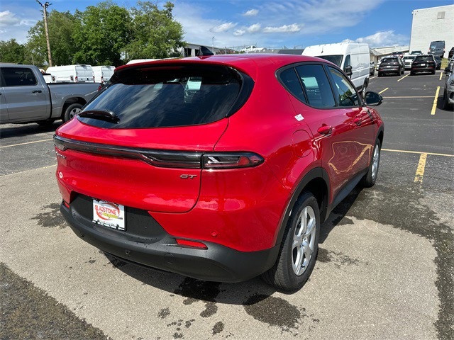 2025 Dodge Hornet GT photo 6
