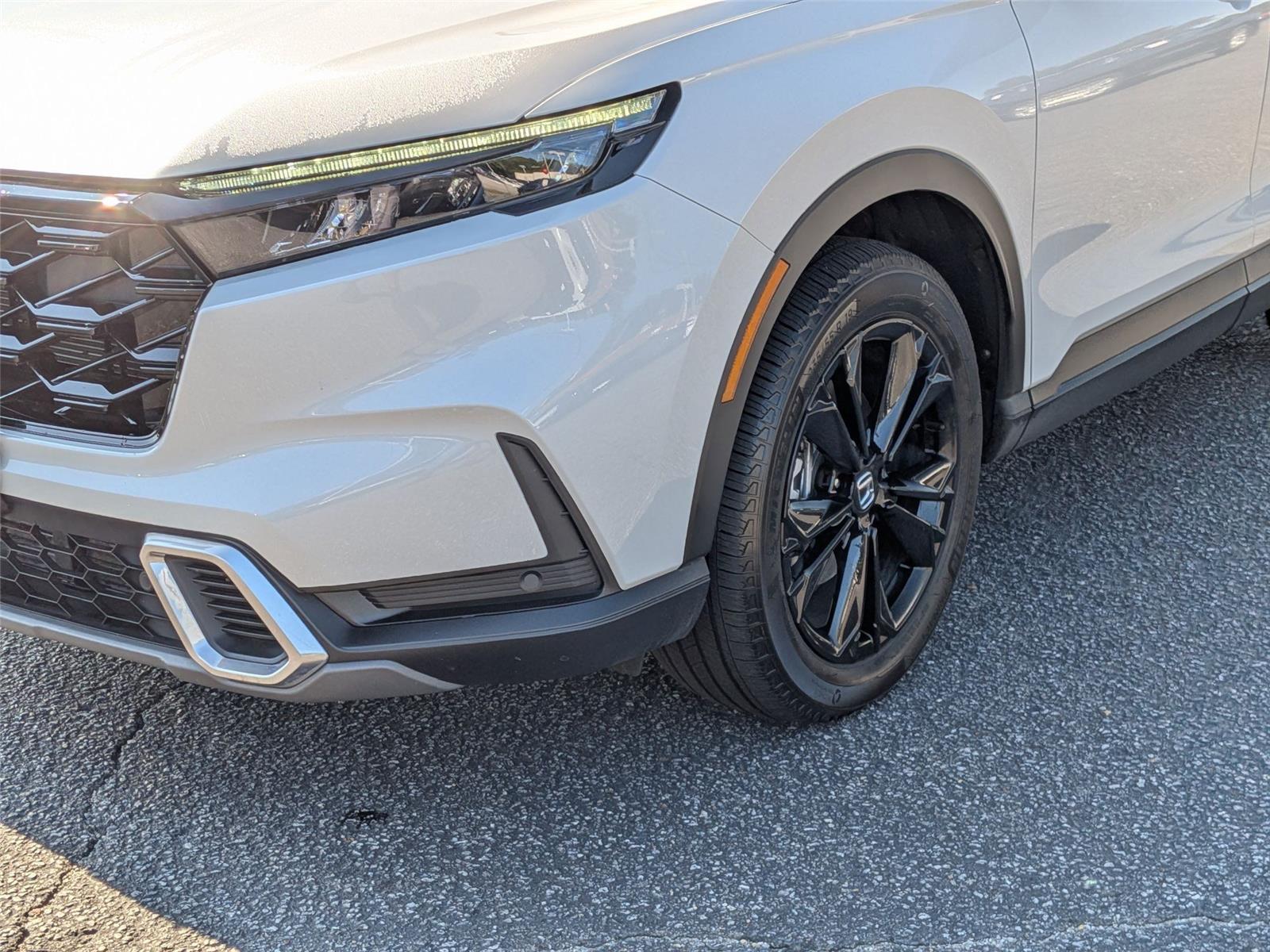 2025 Honda CR-V Hybrid Sport Touring photo 8