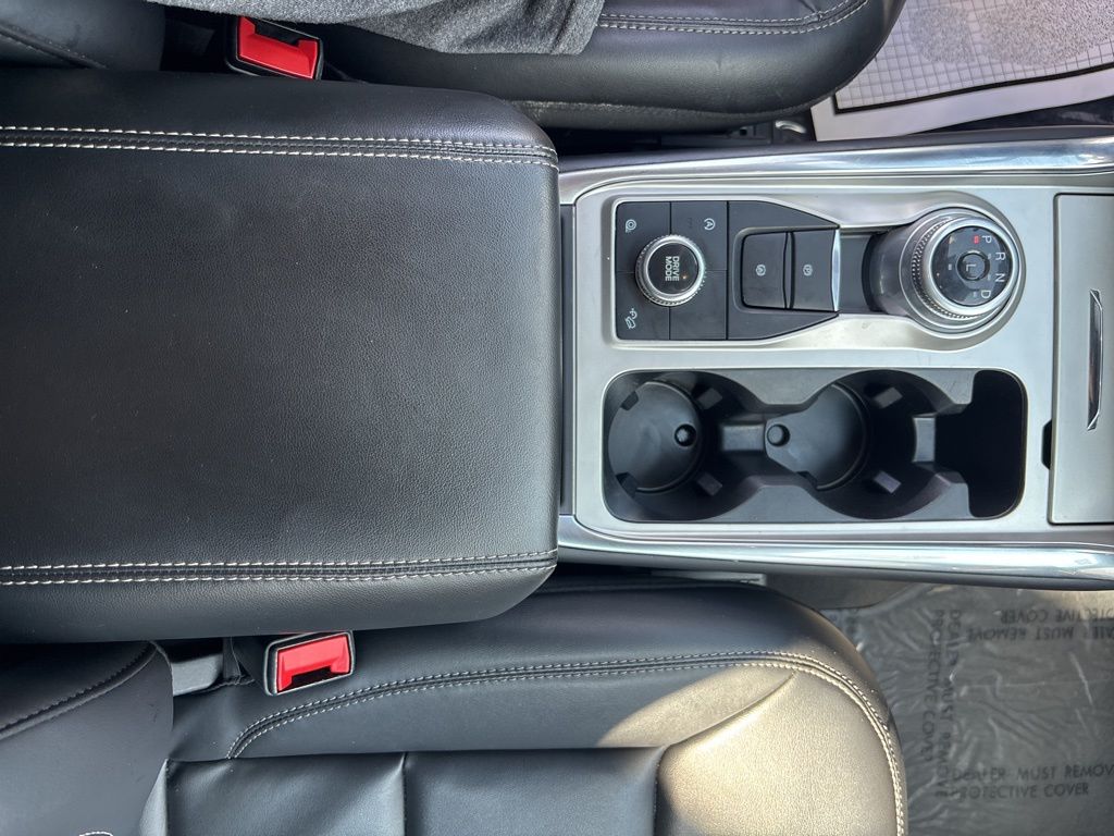 2023 Ford Explorer XLT photo 18