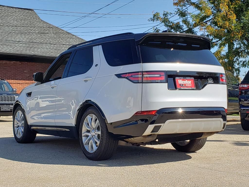 2018 Land Rover Discovery HSE photo 4